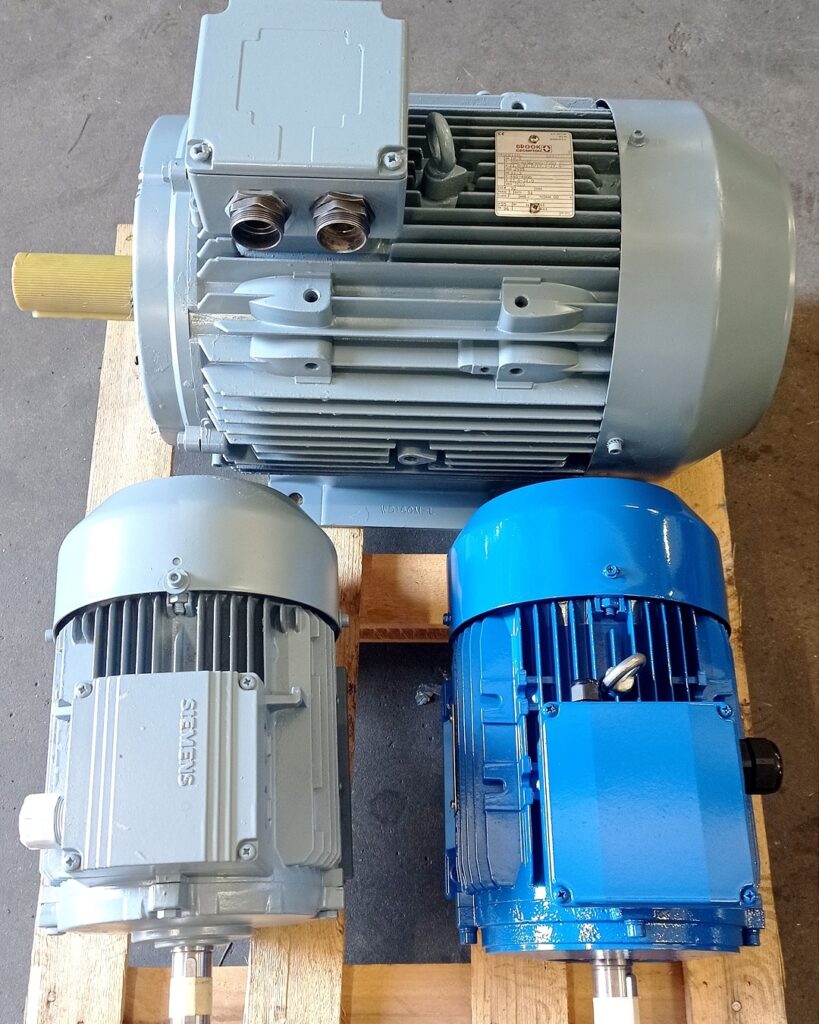 recomsas-revisione-compressori-frigoriferi-pompe-motori-ricambi-03